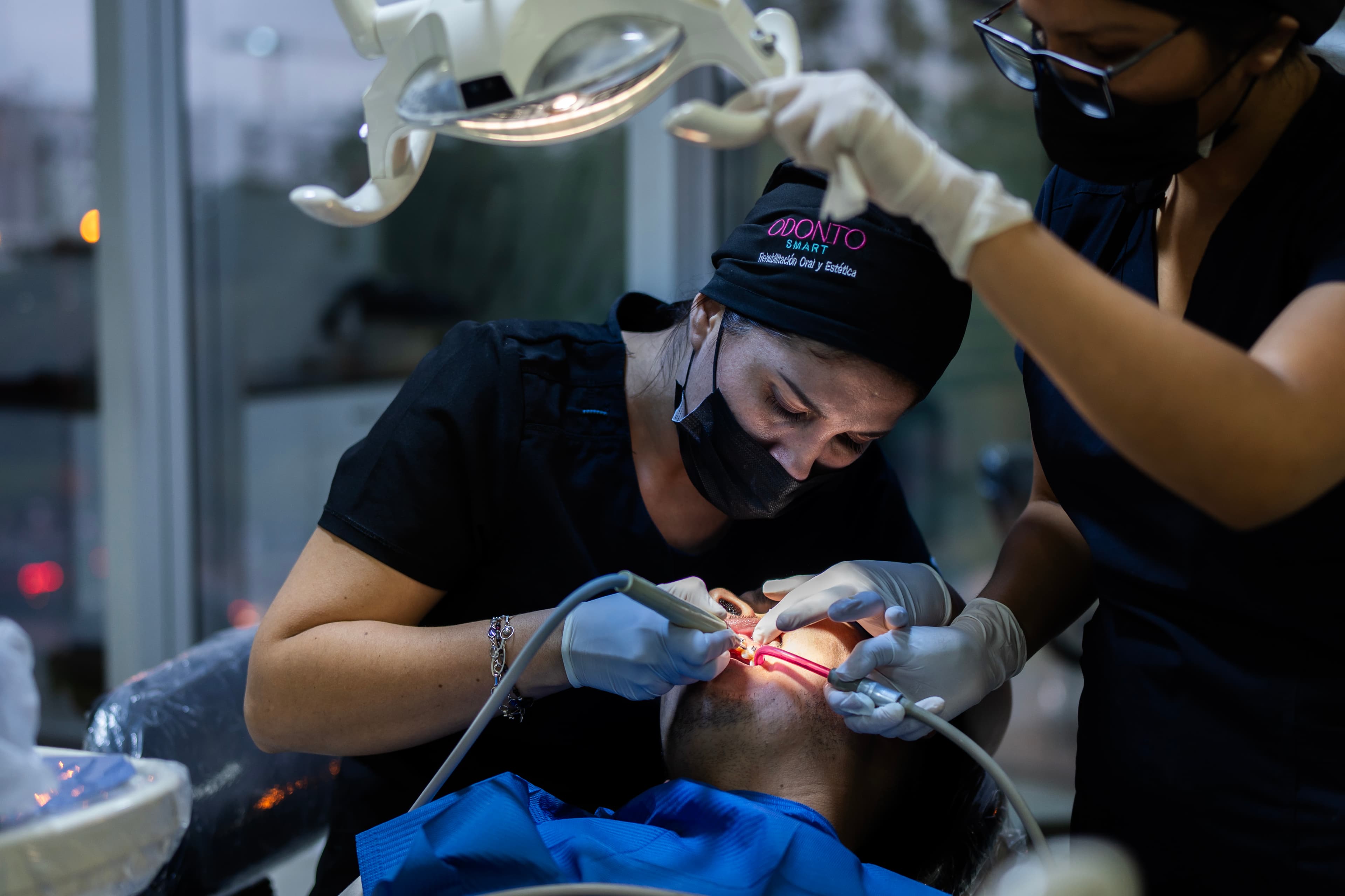 Especialista Sonriente Clinica — Clínica Dental Odonto Smart Lima